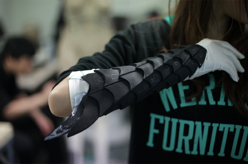 Illustration for article titled How To Make Incredible StarCraft CosplayÂ